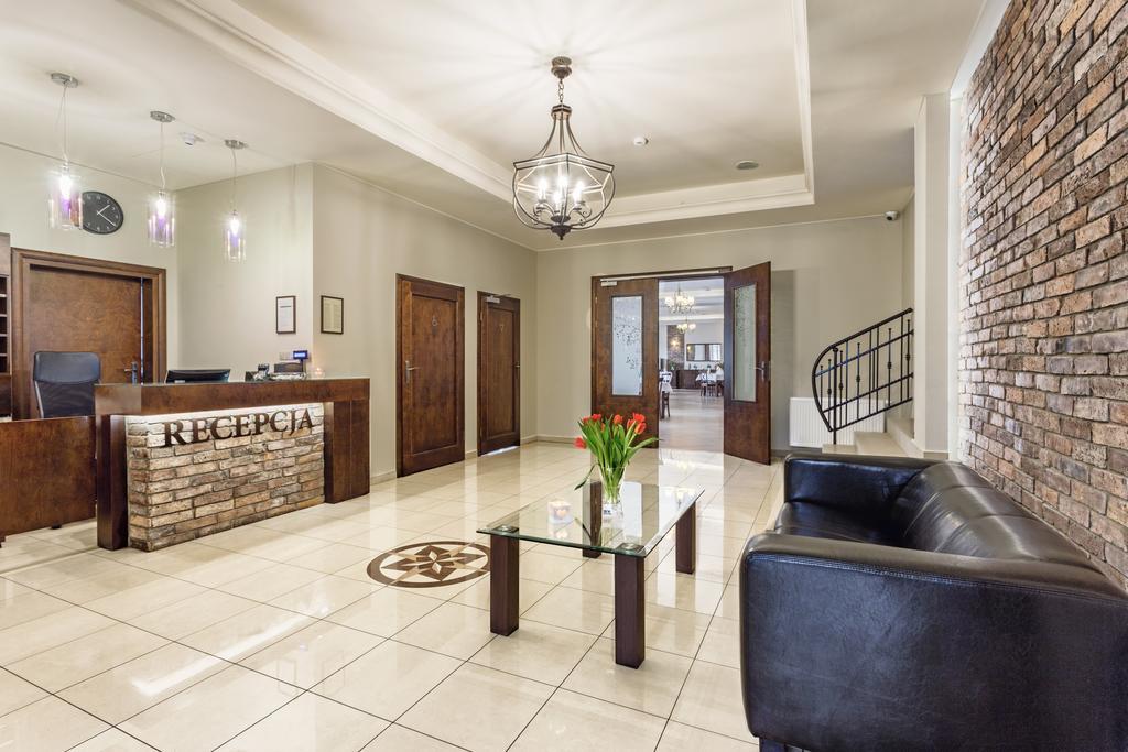 Hotel Modrzewiowy Dwor غليفيتسه المظهر الخارجي الصورة